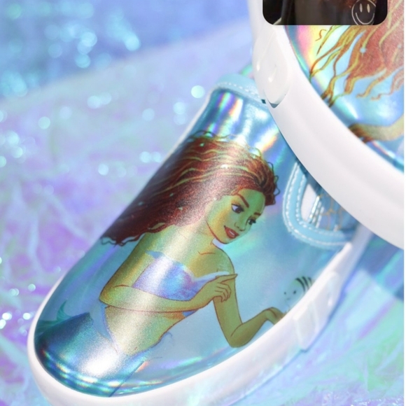 Disney Ariel Little Mermaid 2 Slip On Sneakers NWT in the Box - Picture 2 of 4